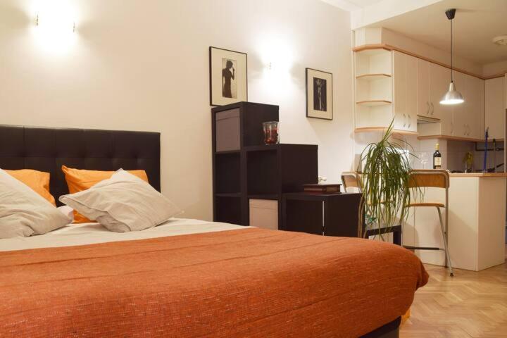 Estudio Acogedor Y Luminoso Apartment Madrid Exterior foto